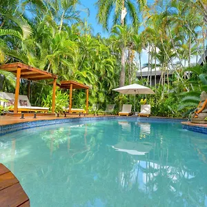 The Palms At Apartahotel