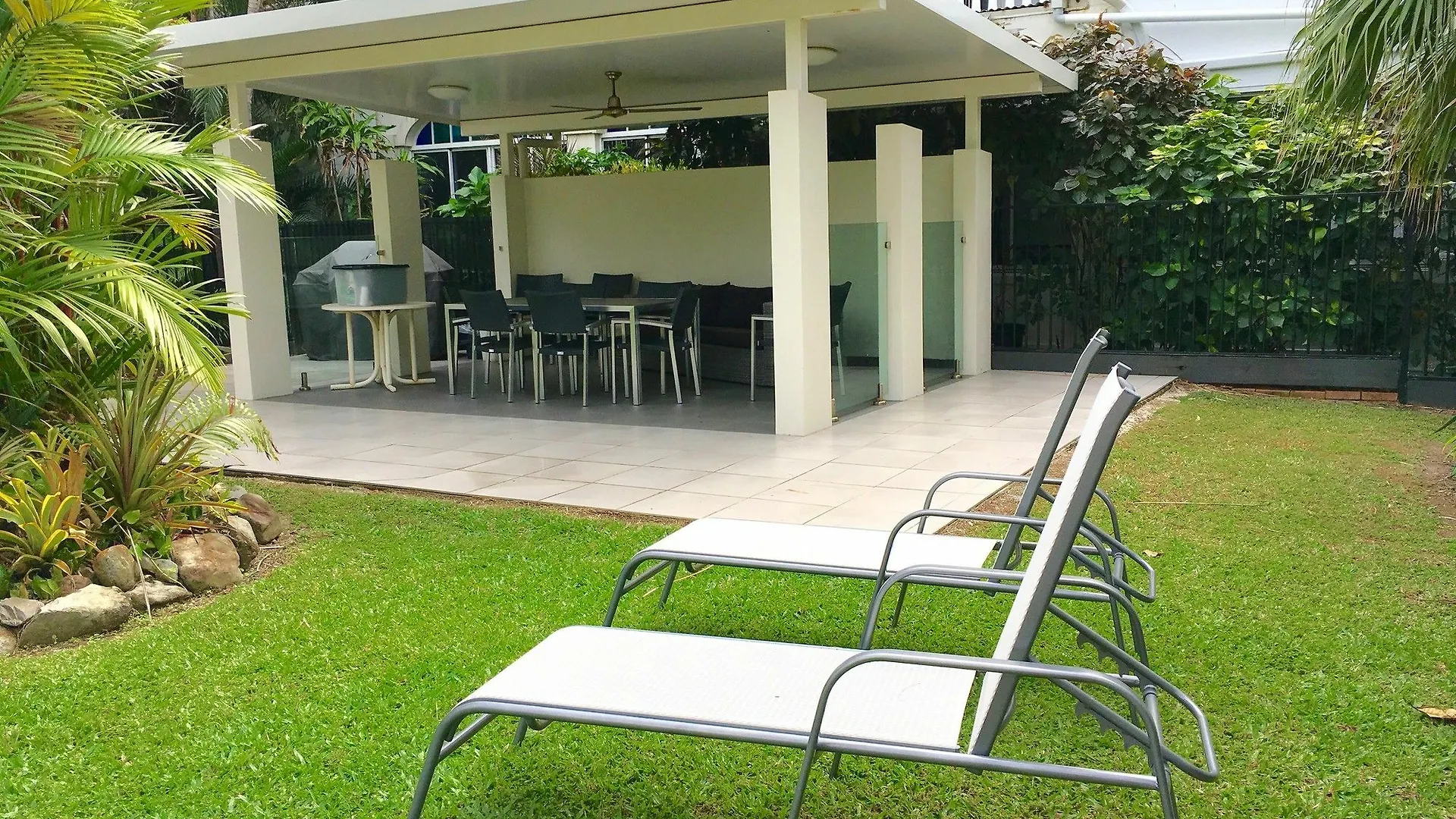 פאלם קוב Melaleuca Resort